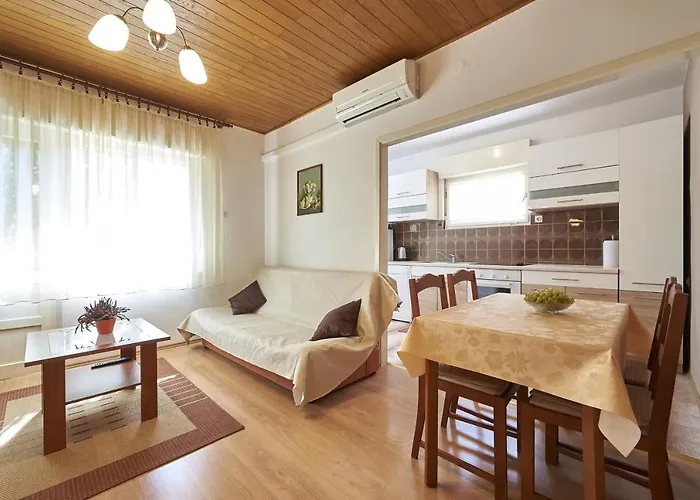 And With Parking Space - 13102 Trogir