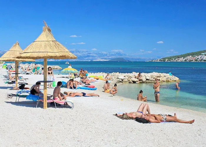 Konukevi And With Parking Space - 13102 Trogir